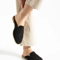 Velora Kadın Hasır Örgü Terlik – Siyah Zarafeti