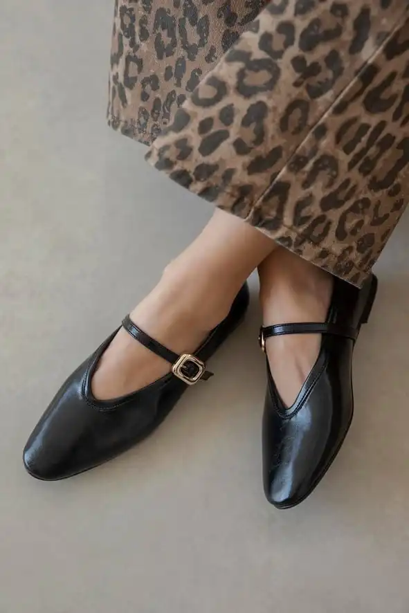 Tony Kadın Kırışık Deri Babet Siyah