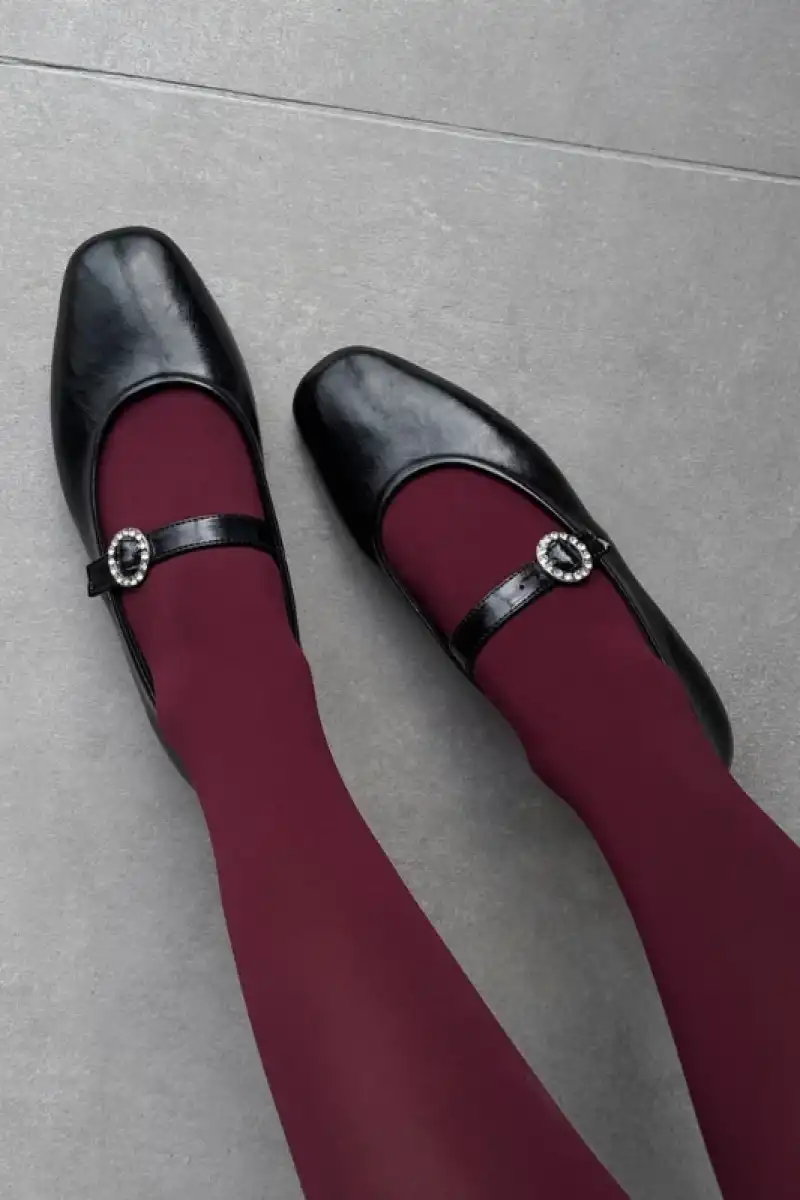 Burny Kadın Kemer Detay Deri Babet Siyah