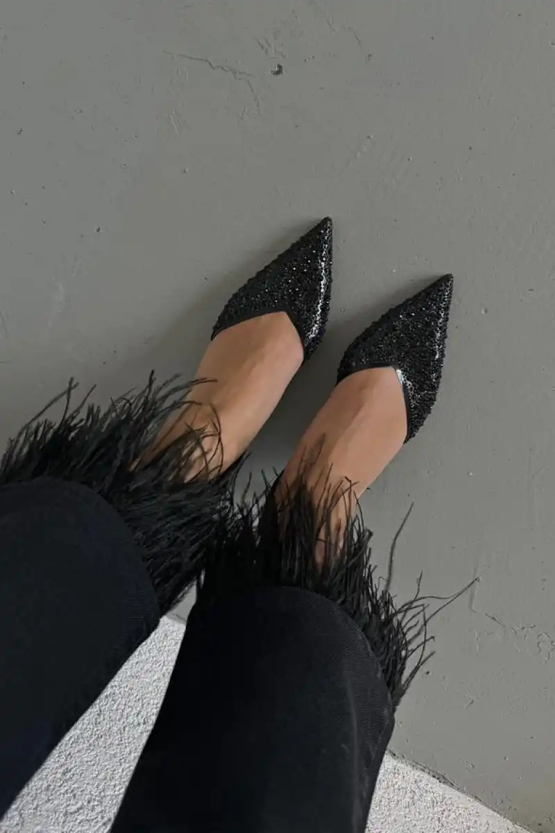 Jessi Taş Detaylı Şeffaf Kadın Topuklu Ayakkabı Siyah