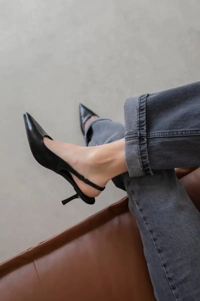 Reya Kadın Kırışık Deri Topuklu Ayakkabı Siyah