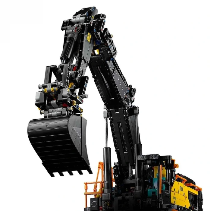 42215 Lego Technic Volvo Ec500 Hybrid Ekskavatör 2359 Parça +18 Yaş