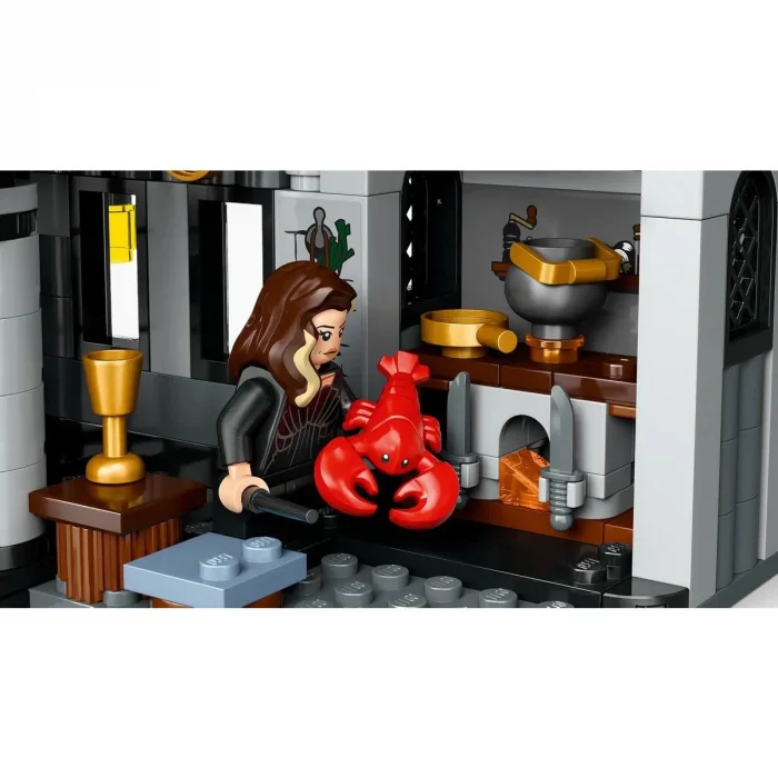 76453 Lego Harry Potter - Malfoy Malikanesi 1601 Parça +10 Yaş