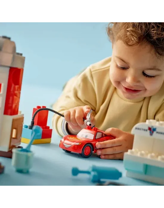 10456 Lego Duplo McQueenin Docun Garajını Ziyareti 35 Parça +2 Yaş