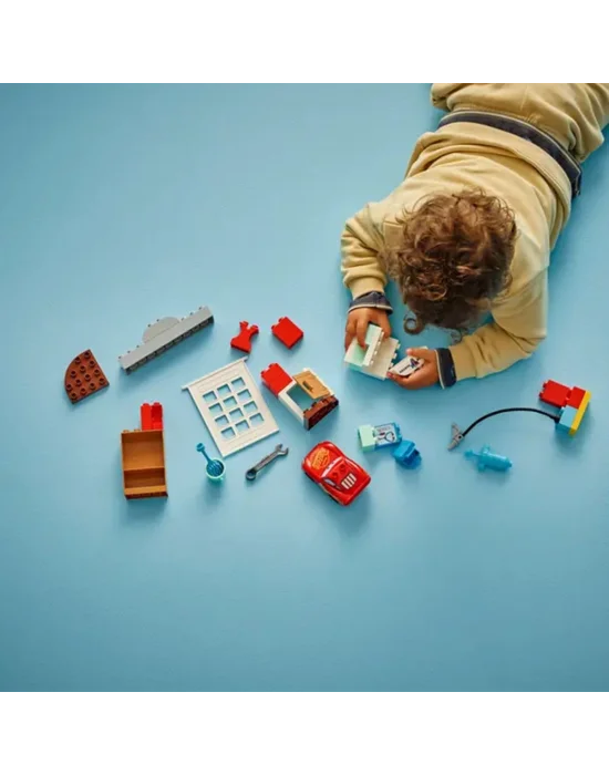 10456 Lego Duplo McQueenin Docun Garajını Ziyareti 35 Parça +2 Yaş