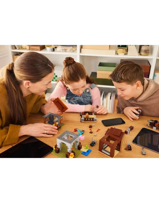 21278 Lego Minecraft Pillager Karakolu Ve Ravager 665 Parça +9 Yaş