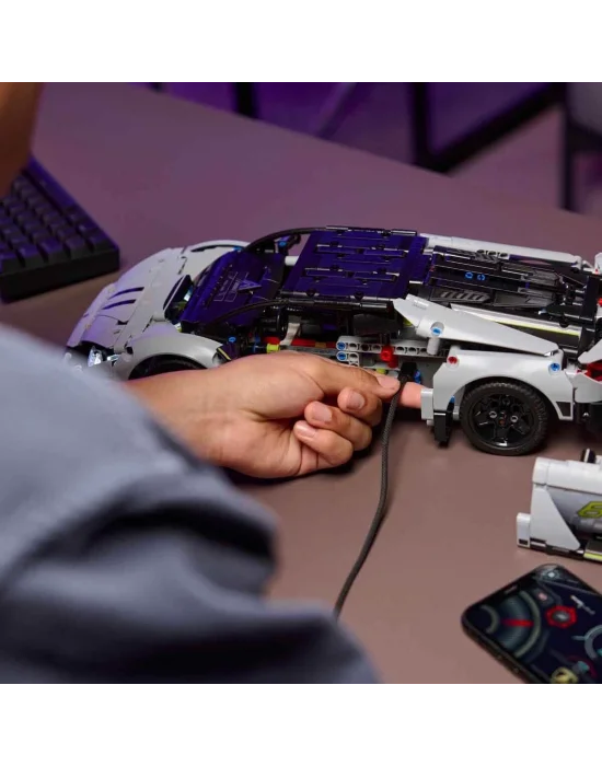 42214 Lego Technic Lamborghini Revuelto 1135 Parça +10 Yaş