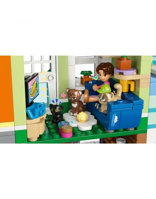 42670 Lego Friends Heartlake Apartman Ve Mağazalar 2040 Parça +12 Yaş