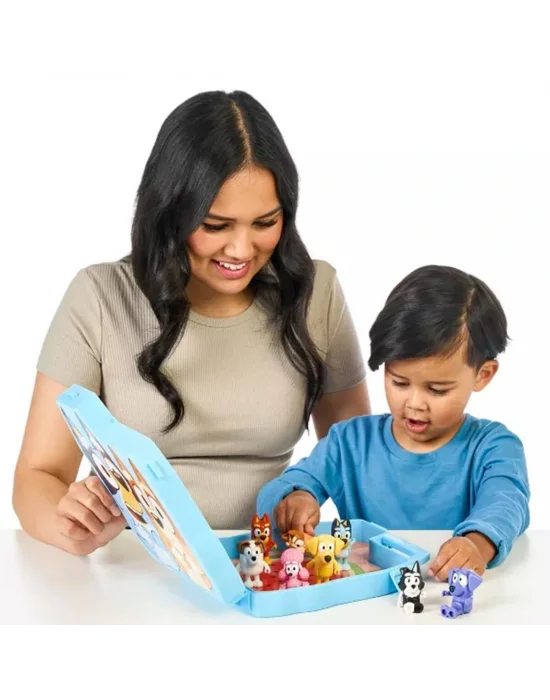 Bluey/17638 Bluey Delüks Taşıma Çantası Ve 8li Figür Set