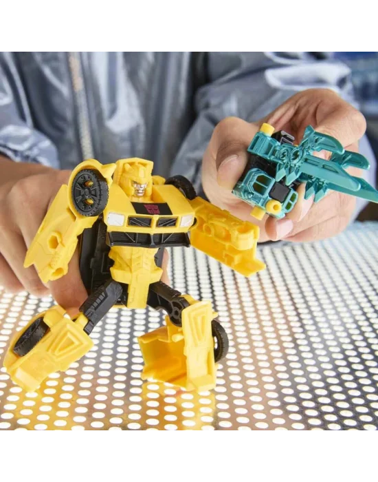 G0747 Transformers Cyberworld Zırhlı Siber Dönüşen Araba