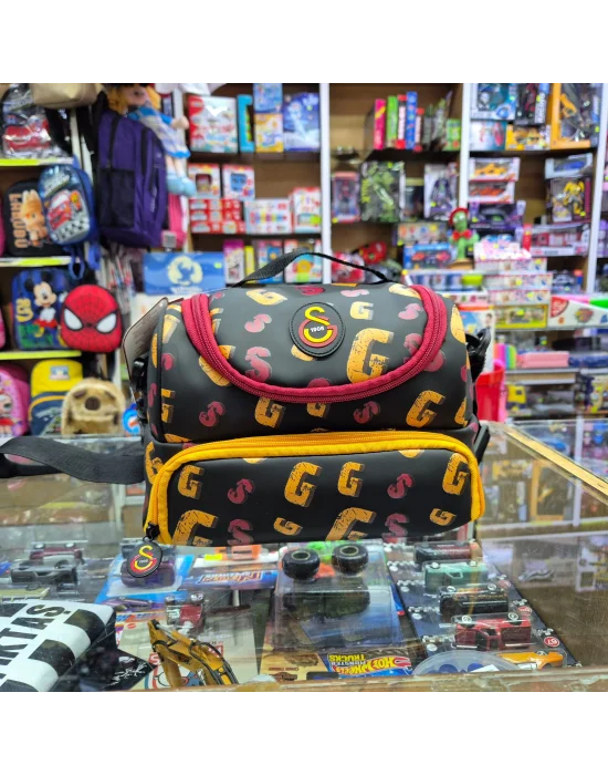 GALATASARAY GS YAZI DETAYLI SUNİ DERİ BESLENME ÇANTASI