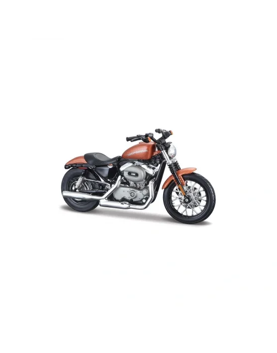 May 343602 Maistro Harley Davidson 1:18 Motorsiklet -necotoys