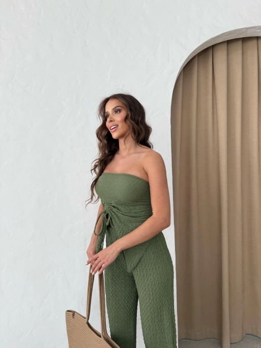 STRAPLEZ BÜZGÜLÜ BLUZ VE PANTOLONLU GOFRE İKİLİ TAKIM HAKİ