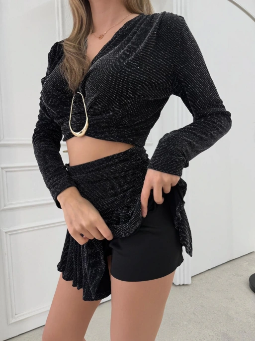 AKSESUAR DETAY BLUZ VE ŞORT ETEKLİ SİMLİ İKİLİ TAKIM