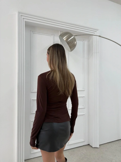 AKSESUAR DETAY V YAKA SANDY BLUZ KAHVE