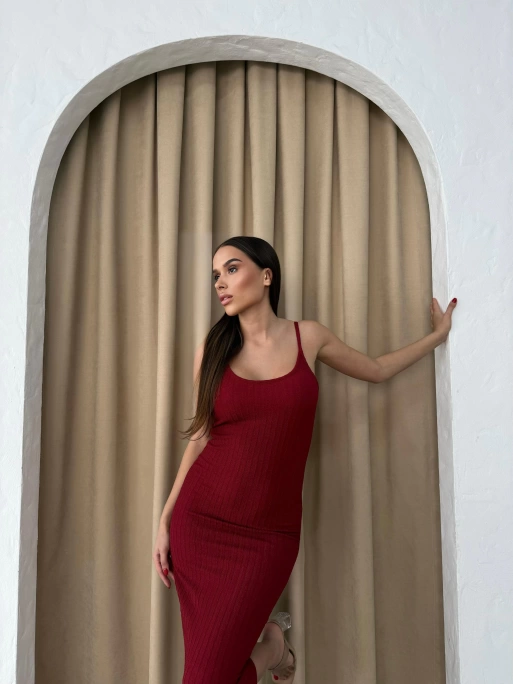 ASKILI YIRTMAÇLI UZUN TRİKO ELBİSE BORDO