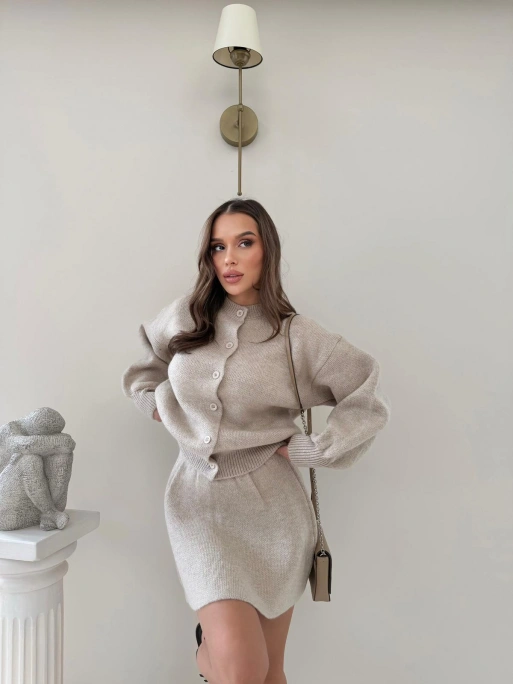 BALON KOL HIRKA VE ETEKLİ TRİKO TAKIM KREM