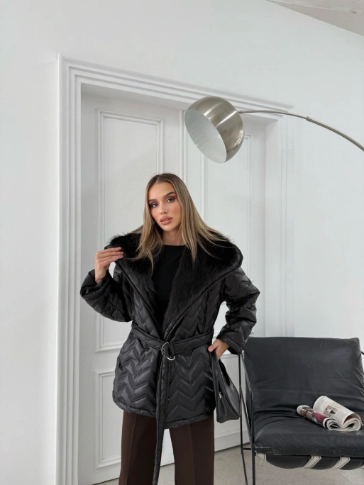 BEL KUŞAKLI BAKLAVA DESEN YAKA KÜRK DETAY ŞİŞME MONT SİYAH