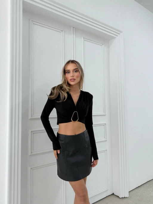 DEGAJE YAKA AKSESUAR DETAY SANDY CROP BLUZ SİYAH