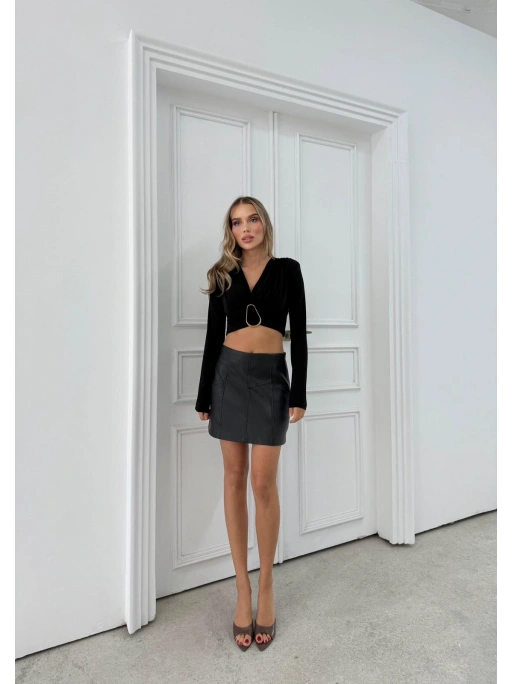 DEGAJE YAKA AKSESUAR DETAY SANDY CROP BLUZ SİYAH