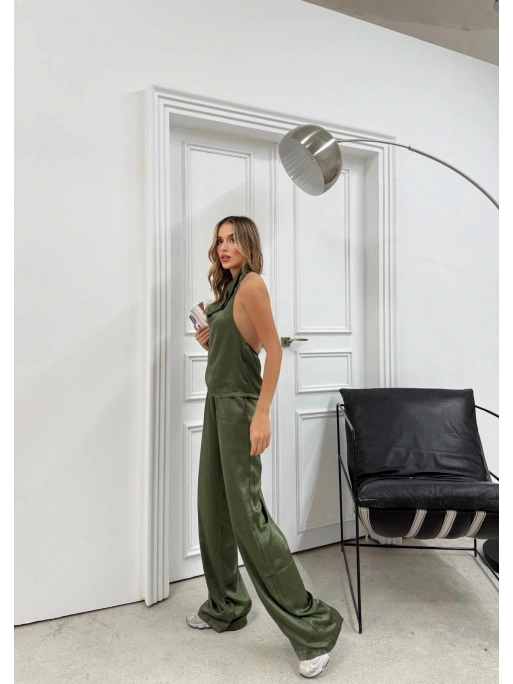 DEGAJE YAKA SIRT DEKOLTE BLUZ VE PANTOLONLU SATEN İKİLİ TAKIM YEŞİL