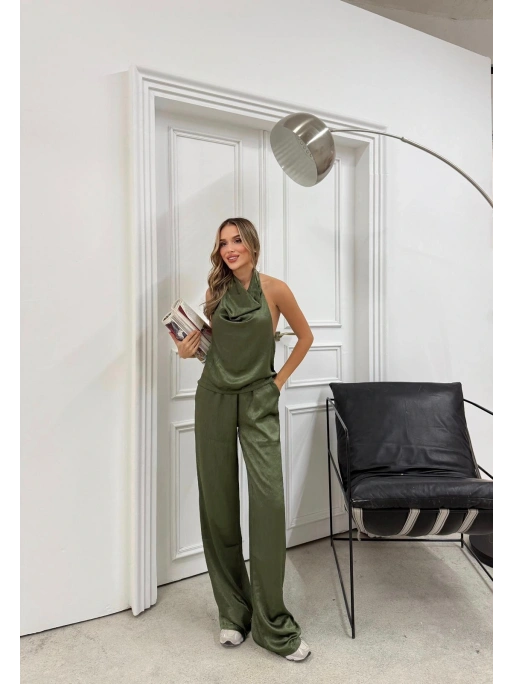 DEGAJE YAKA SIRT DEKOLTE BLUZ VE PANTOLONLU SATEN İKİLİ TAKIM YEŞİL