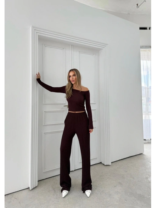 DÜŞÜK OMUZ BLUZ VE PANTOLONLU GOFRE İKİLİ TAKIM BORDO