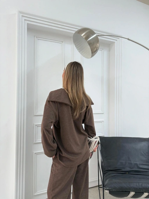 FERMUARLI ŞAL YAKA KAZAK VE PANTOLONLU TRİKO TAKIM KAHVE