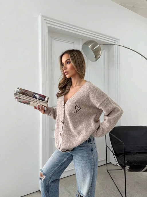 KALP NAKIŞ DETAY OVERSİZE TRİKO HIRKA BEJ