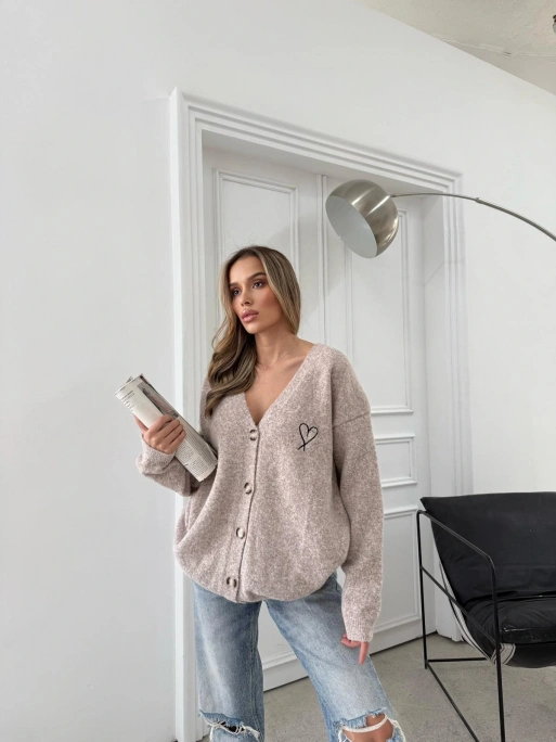 KALP NAKIŞ DETAY OVERSİZE TRİKO HIRKA BEJ