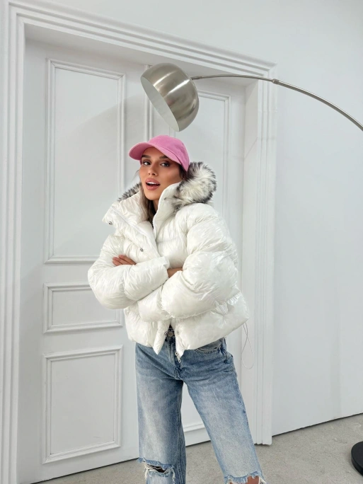 KAPÜŞON KÜRK DETAY RUGAN ŞİŞME MONT BEYAZ