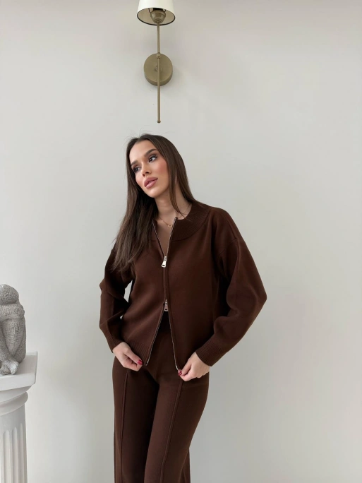 KAYIK YAKA ÇİFT FERMUARLI HIRKA VE PANTOLONLU TRİKO İKİLİ TAKIM KAHVE