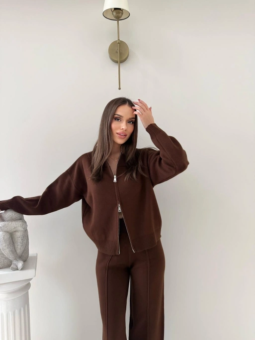 KAYIK YAKA ÇİFT FERMUARLI HIRKA VE PANTOLONLU TRİKO İKİLİ TAKIM KAHVE