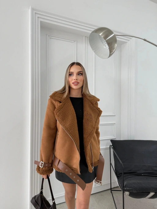 KRUVAZE YAKA KOL VE BEL KEMER DETAY İÇ KÜRKLÜ LAMİNE MONT TABA 3162