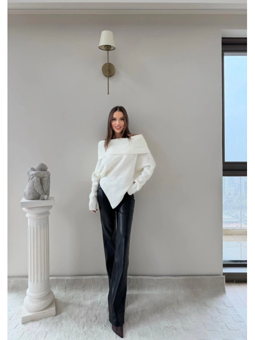 MADONNA YAKA ASİMETRİK DETAY KAZAK BEYAZ