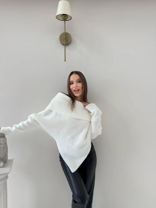 MADONNA YAKA ASİMETRİK DETAY KAZAK BEYAZ