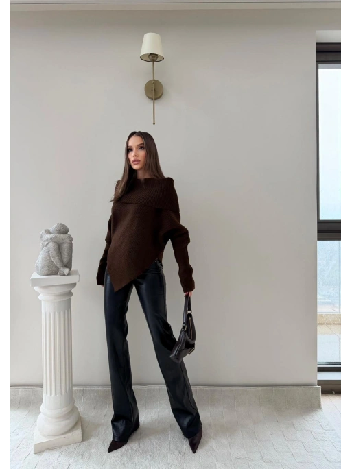 MADONNA YAKA ASİMETRİK DETAY KAZAK KAHVE