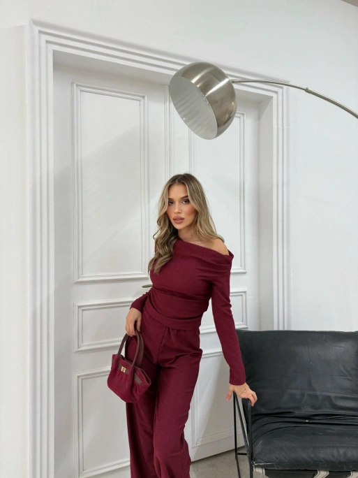 OMUZ DEKOLTE BLUZ VE PANTOLONLU SELANİK KUMAŞ İKİLİ TAKIM BORDO