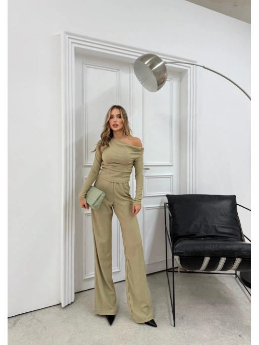 OMUZ DEKOLTE BLUZ VE PANTOLONLU SELANİK KUMAŞ İKİLİ TAKIM YEŞİL