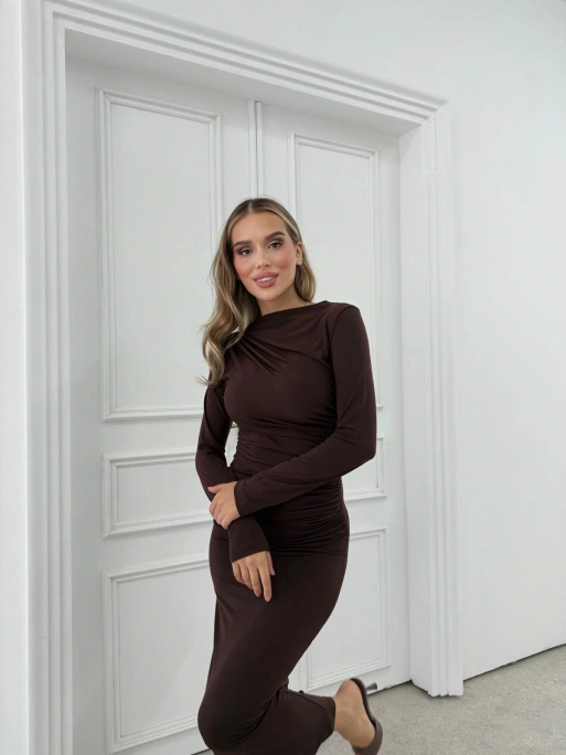 OMUZ VE BEL DRAPELİ UZUN SANDY ELBİSE KAHVE