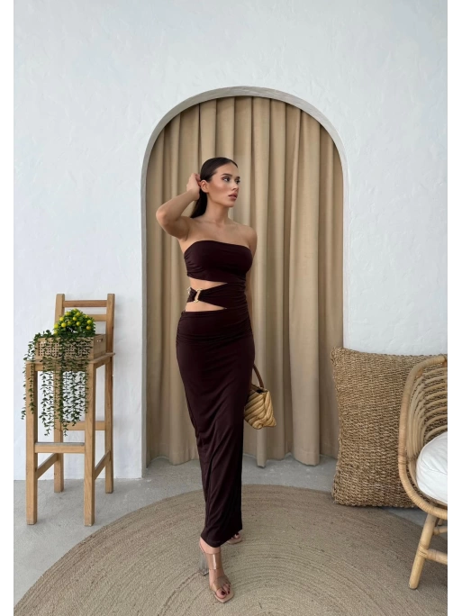 STRAPLEZ BEL AKSESUAR DEKOLTE DETAY UZUN SANDY ELBİSE KAHVE