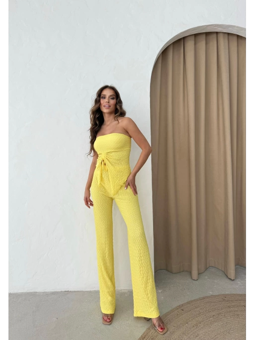 STRAPLEZ BÜZGÜLÜ BLUZ VE PANTOLONLU GOFRE İKİLİ TAKIM SARI