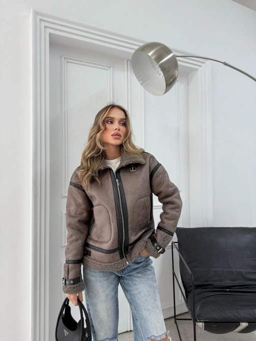 YAKA VE KOL KEMER DETAY LAMİNE İÇ KÜRKLÜ MONT VİZON 3147