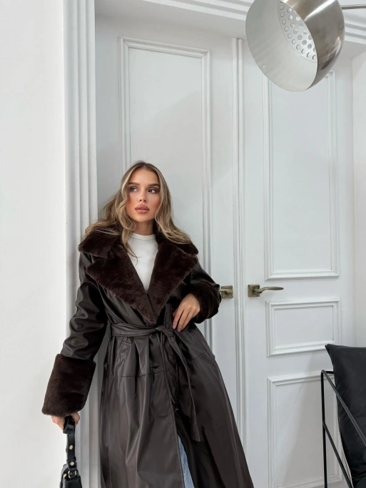 YAKA VE KOL KÜRK DETAY İÇ ASTARLI UZUN DERİ TRENÇ KAHVE