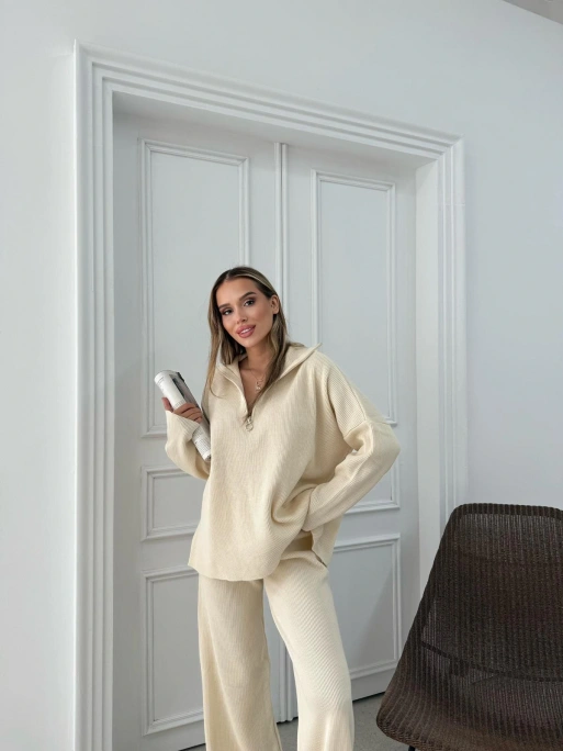 YARIM FERMUAR DETAYOVERSİZE KAZAK VE PANTOLONLU TRİKO İKİLİ TAKIM KREM