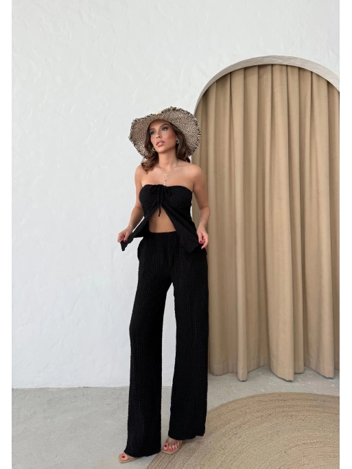 YIRTMAÇLI BÜZGÜLÜ BLUZ VE PANTOLONLU GOFRE İKİLİ TAKIM SİYAH