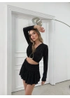 AKSESUAR DETAY BLUZ VE ŞORT ETEKLİ SİMLİ İKİLİ TAKIM