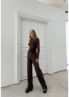 ASİMETRİK BEL KUŞAKLI BLUZ VE PANTOLONLU İKİLİ TAKIM KAHVE