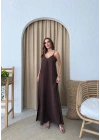ASKILI UZUN ÇİLEK ELBİSE KOYU KAHVE
