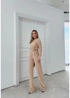 BÜZGÜLÜ BLUZ VE PANTOLONLU GOFRE İKİLİ TAKIM BEJ